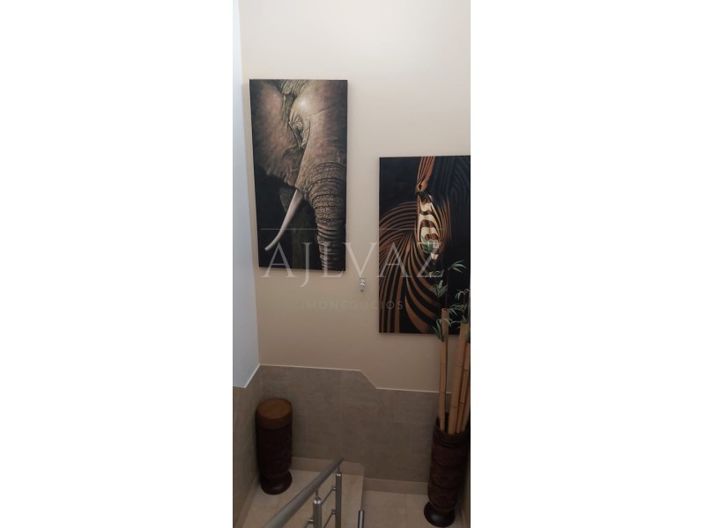 Image No.16-5 Bed House for sale