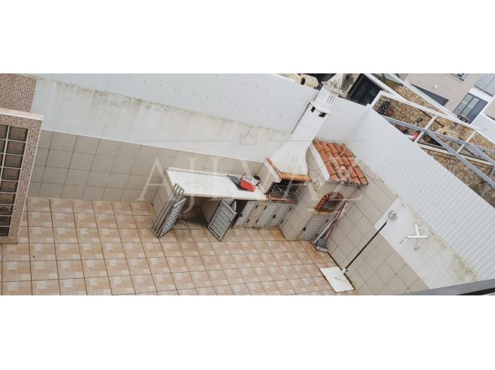 Image No.25-5 Bed House for sale