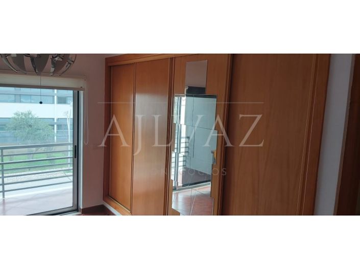 Image No.32-5 Bed House for sale