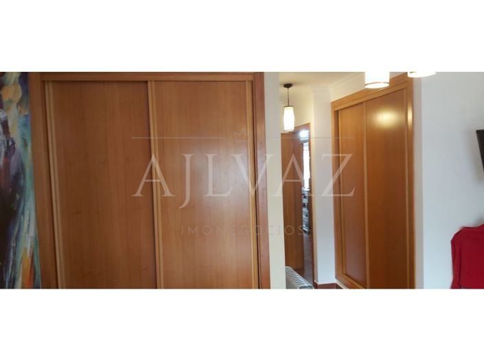 Image No.36-5 Bed House for sale