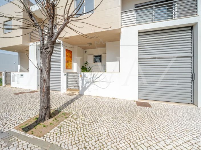 Image No.36-5 Bed House for sale