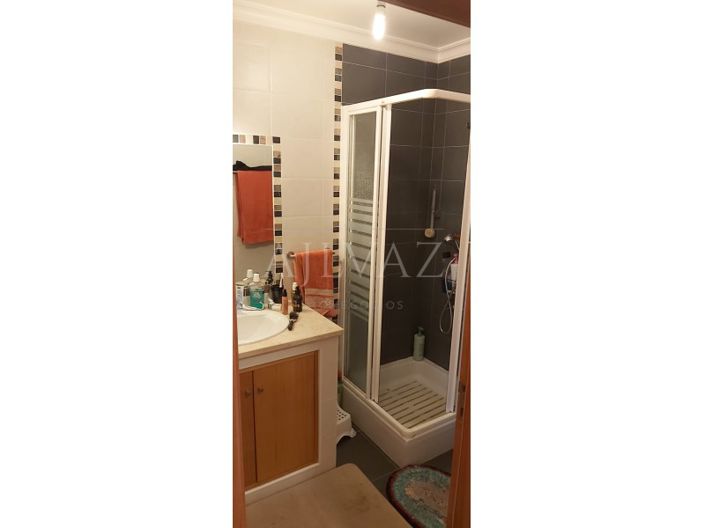 Image No.37-5 Bed House for sale