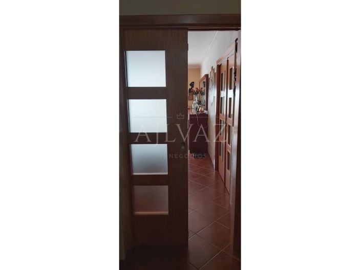 Image No.4-5 Bed House for sale