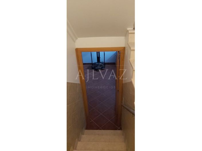 Image No.45-5 Bed House for sale