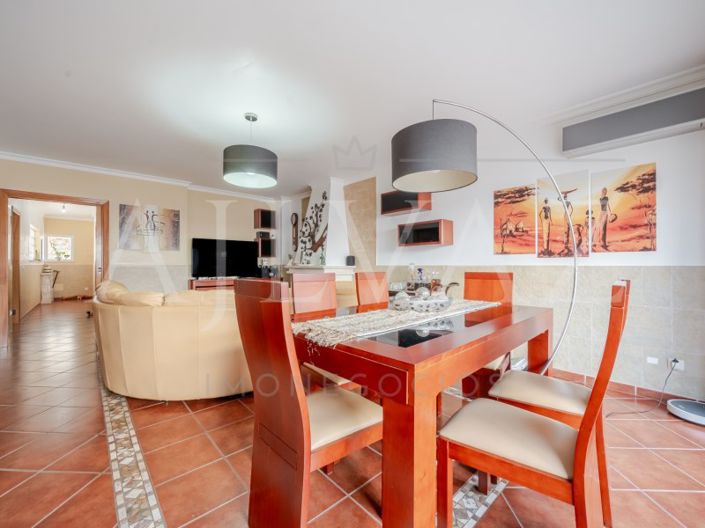 Image No.5-5 Bed House for sale