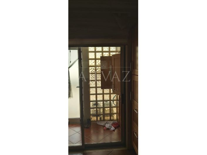 Image No.9-5 Bed House for sale