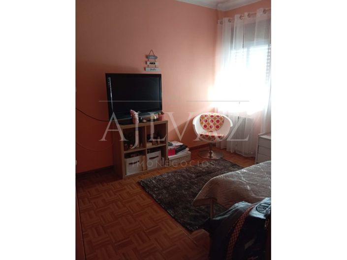 Image No.23-3 Bed House for sale