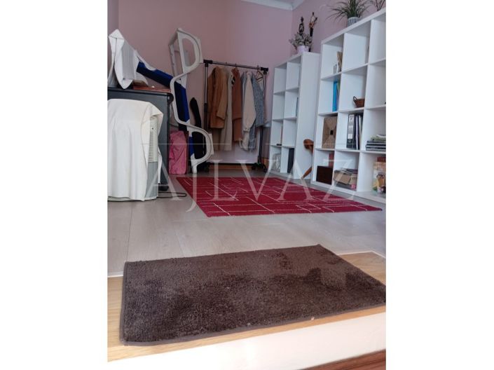 Image No.28-3 Bed House for sale