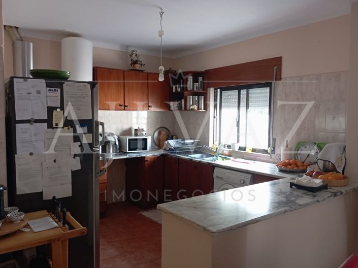 Image No.7-3 Bed House for sale