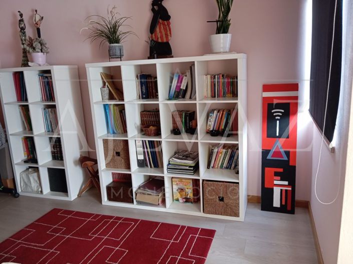 Image No.8-3 Bed House for sale