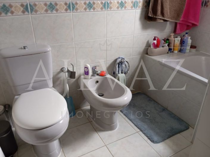 Image No.9-3 Bed House for sale