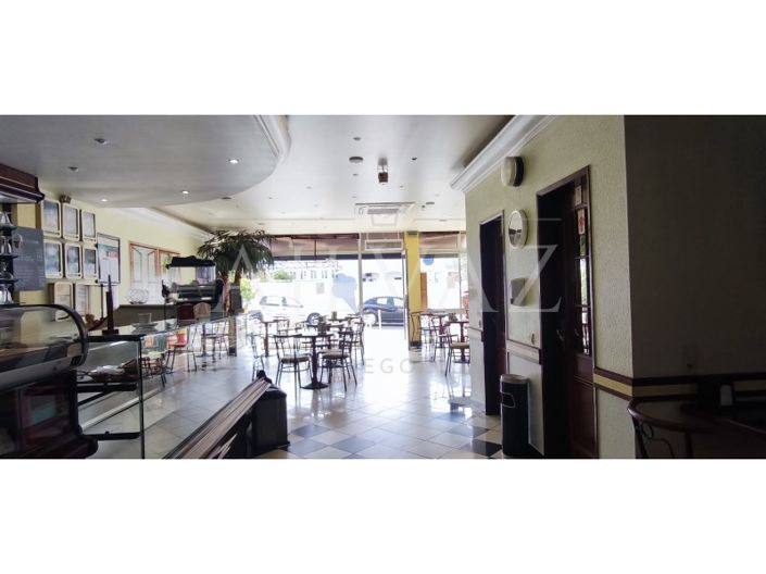 Image No.19-Bar for sale