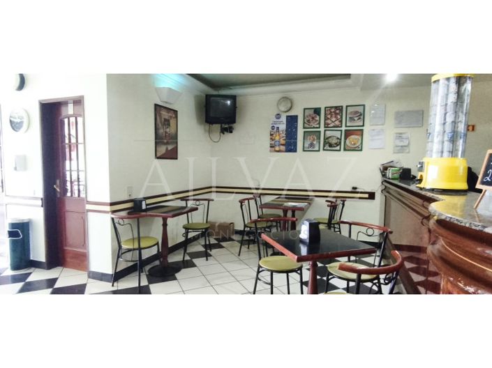 Image No.20-Bar for sale