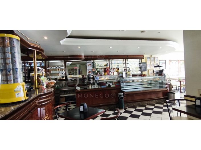 Image No.4-Bar for sale