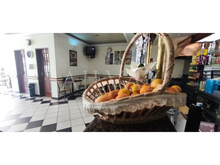 Image No.7-Bar for sale