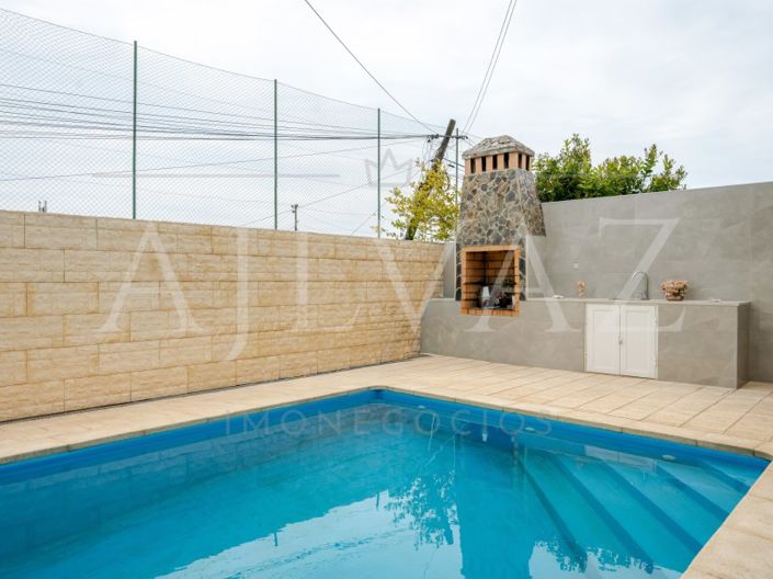 Image No.26-4 Bed House for sale