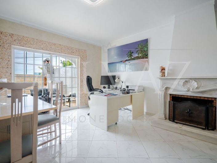 Image No.32-4 Bed House for sale