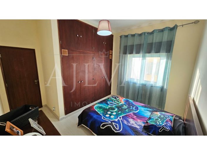 Image No.18-2 Bed Apartment for sale