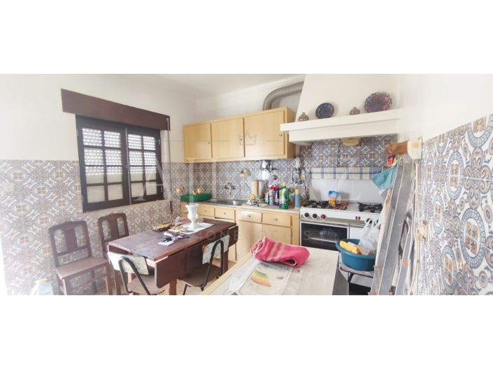 Image No.12-5 Bed House for sale