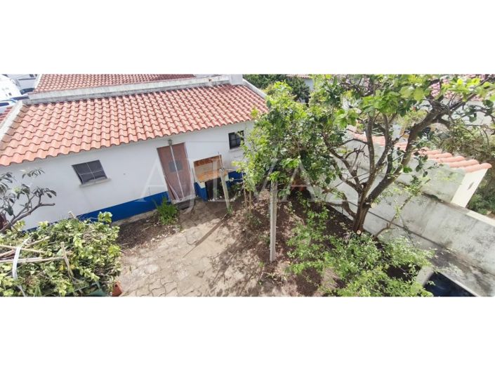 Image No.2-5 Bed House for sale