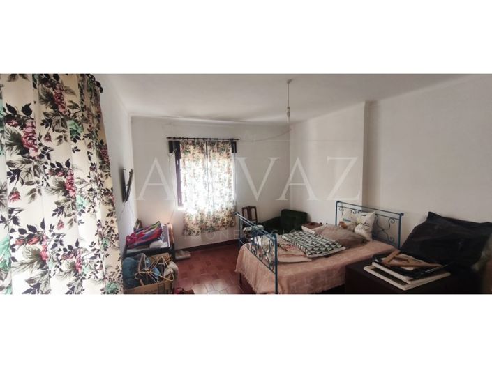 Image No.25-5 Bed House for sale