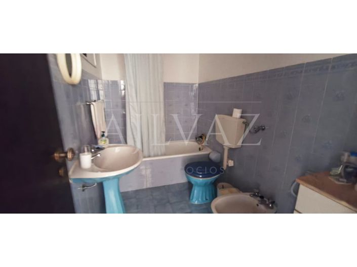 Image No.27-5 Bed House for sale