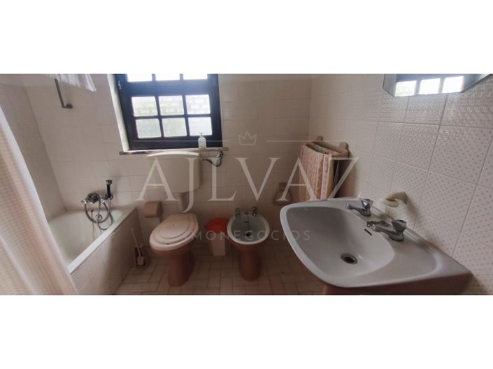 Image No.28-5 Bed House for sale