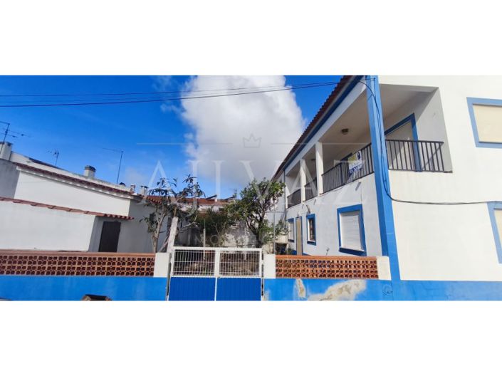 Image No.35-5 Bed House for sale