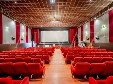 1 - Odemira, Commercial