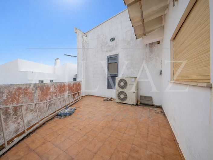 Image No.43-Commercial for sale