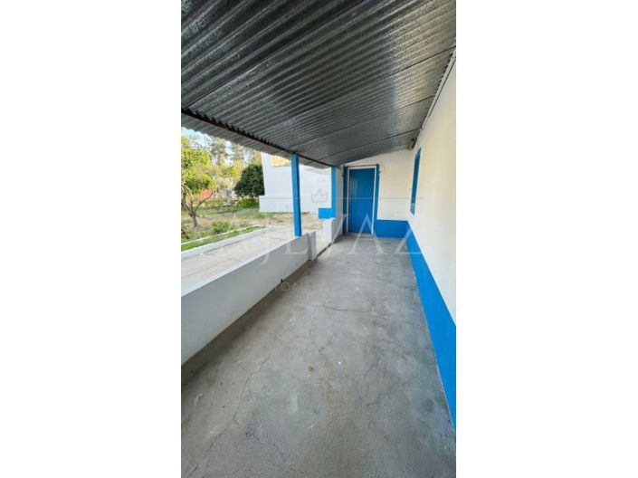 Image No.5-5 Bed House for sale