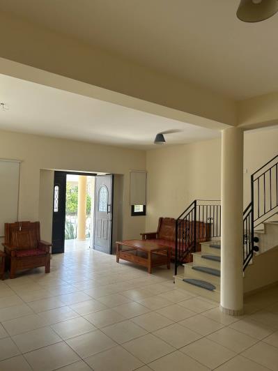 Image No.16-4 Bed House for sale