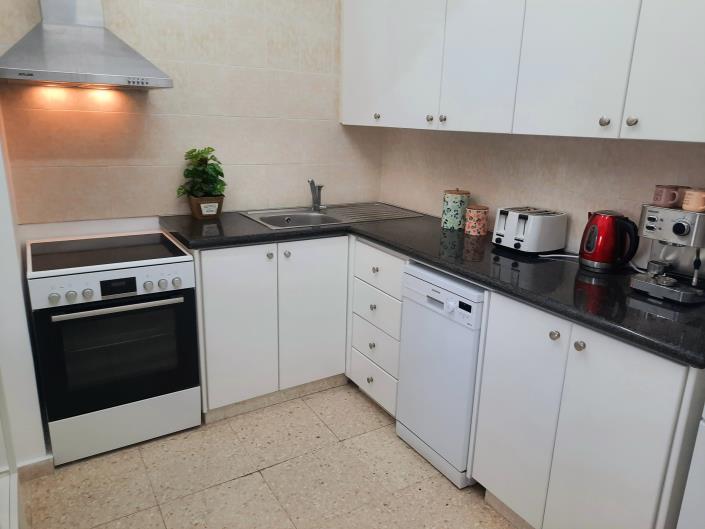 Image No.24-2 Bed Apartment for sale