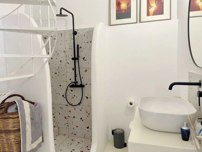 Image No.10-1 Bed House for sale