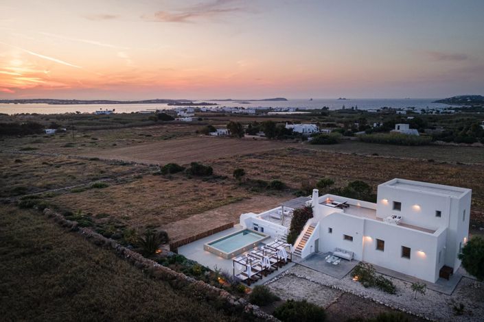 Image No.1-Villa de 5 chambres à vendre à Paros