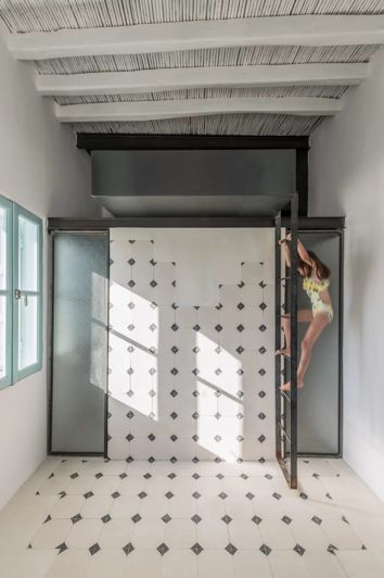 Image No.5-2 Bed House for sale