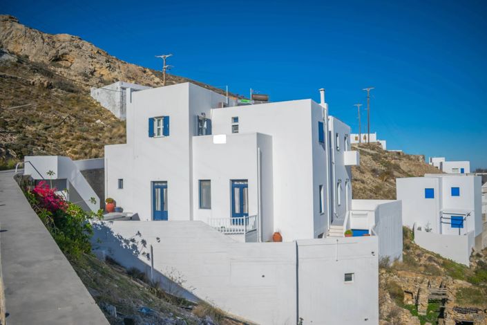 Image No.1-2 Bed House for sale
