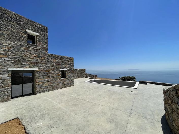 Image No.9-6 Bed House for sale