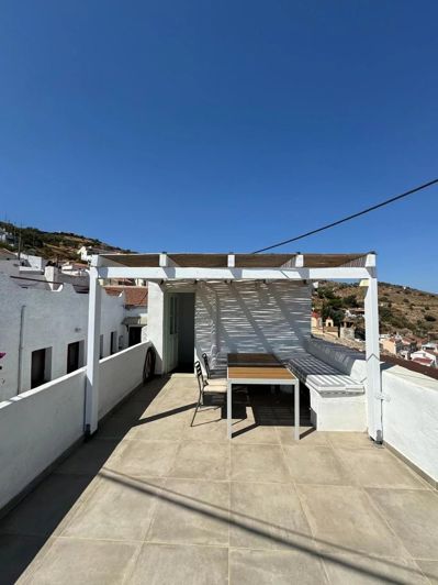 Image No.26-2 Bed House for sale