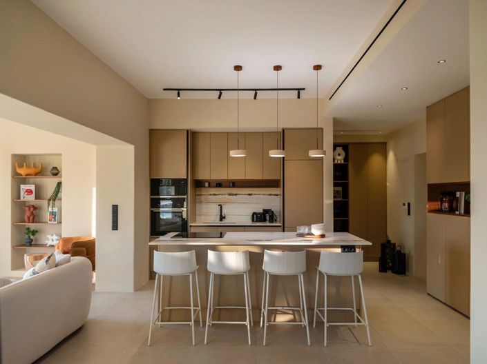 Image No.11-3 Bed House for sale