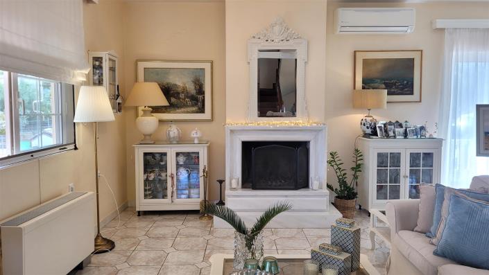 Image No.10-4 Bed Maisonette for sale