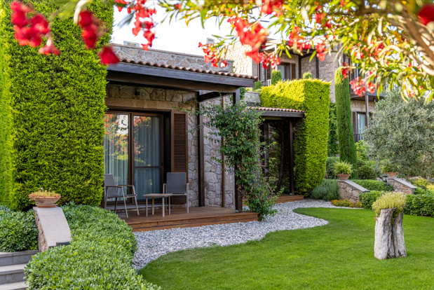 Image No.4-21 Bed Hotel for sale