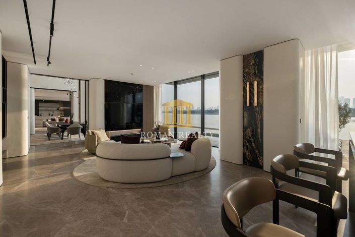 Image No.2-Villa de 6 chambres à vendre à Dubai