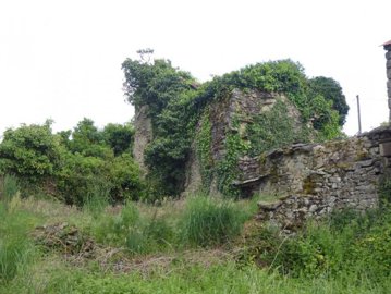 1 - Gorses, Property