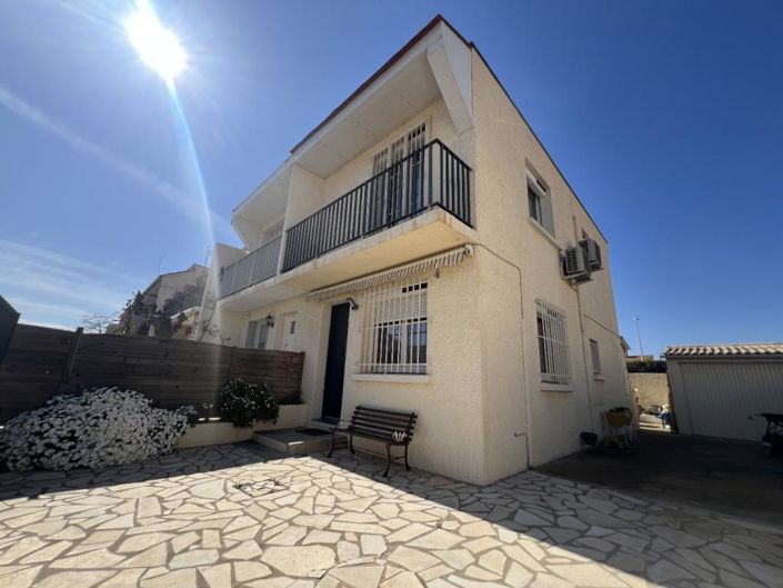 Image No.1-2 Bed House for sale