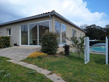 1 - Moussoulens, Villa