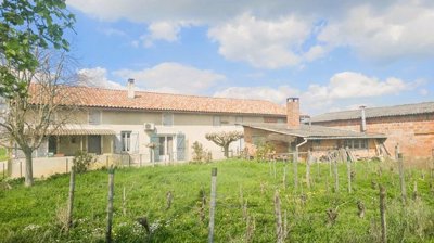 1 - Grisolles, Property