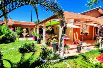 1 - Herault, House