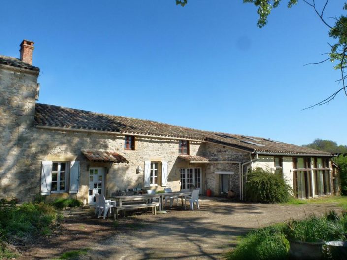 Image No.1-5 Bed Property for sale