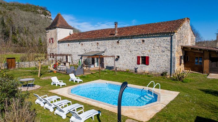 Image No.6-7 Bed Property for sale